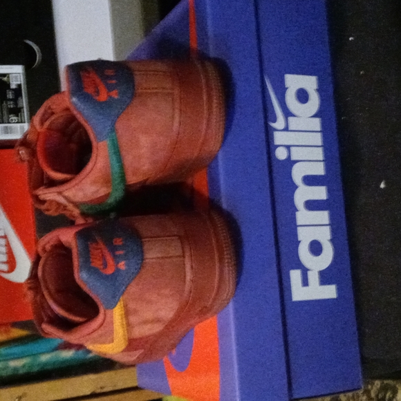 Nike - Picture 7 of 8